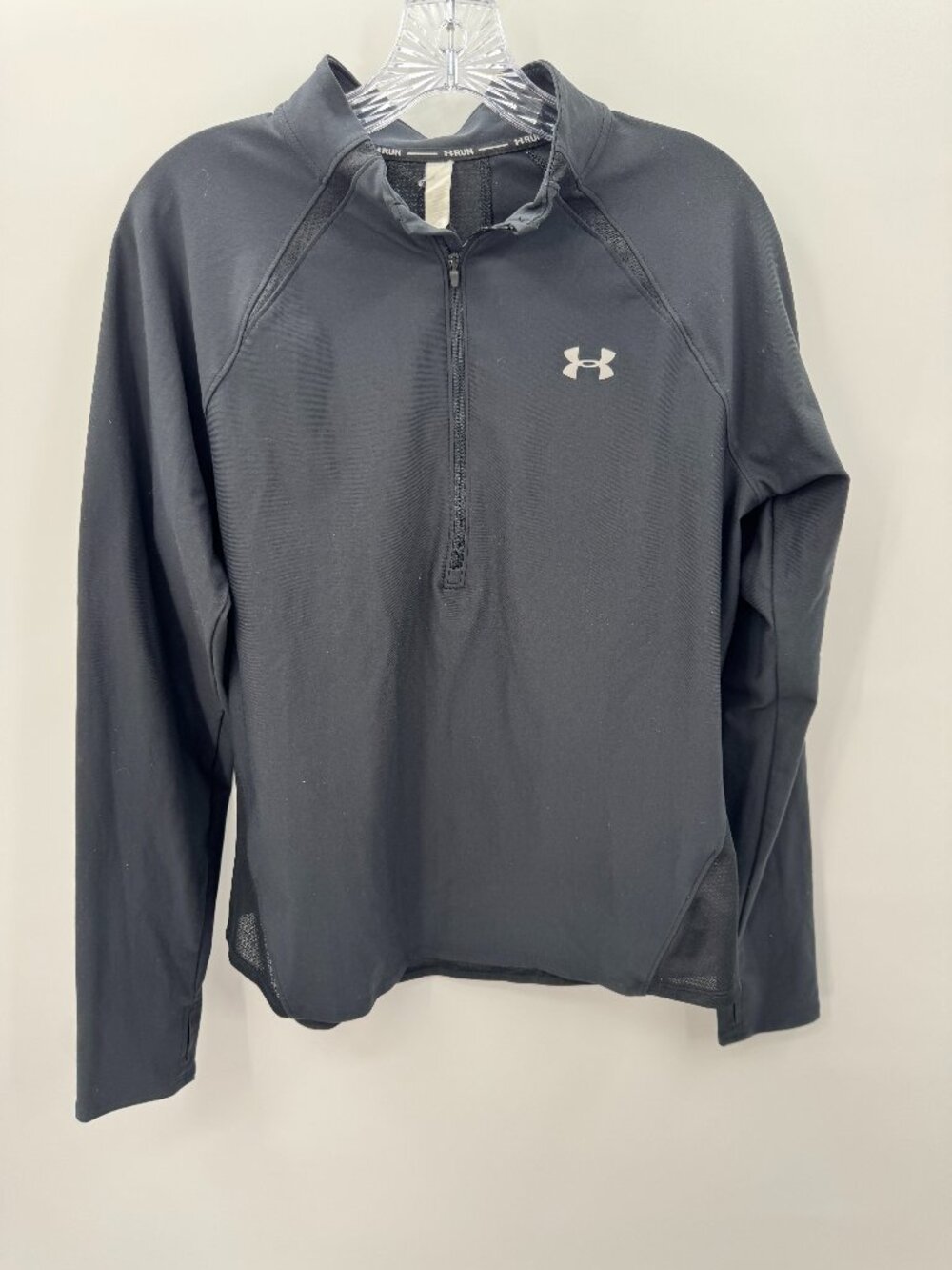 Under Armour Run 1/2 Zip Pullover Womens XL Black Long Sleeve Thumbholes Mesh